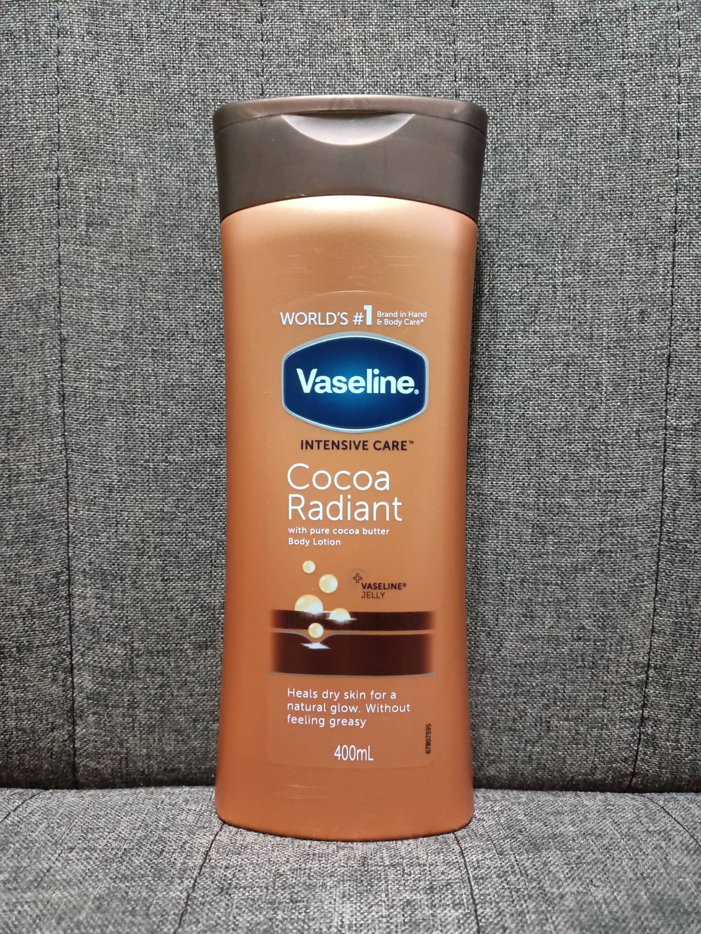 Vaseline  Intensive  Care Cocoa   Radiant  With  Pure   Cocoa  Butter  Body  Lotion + Vaseline Jelly