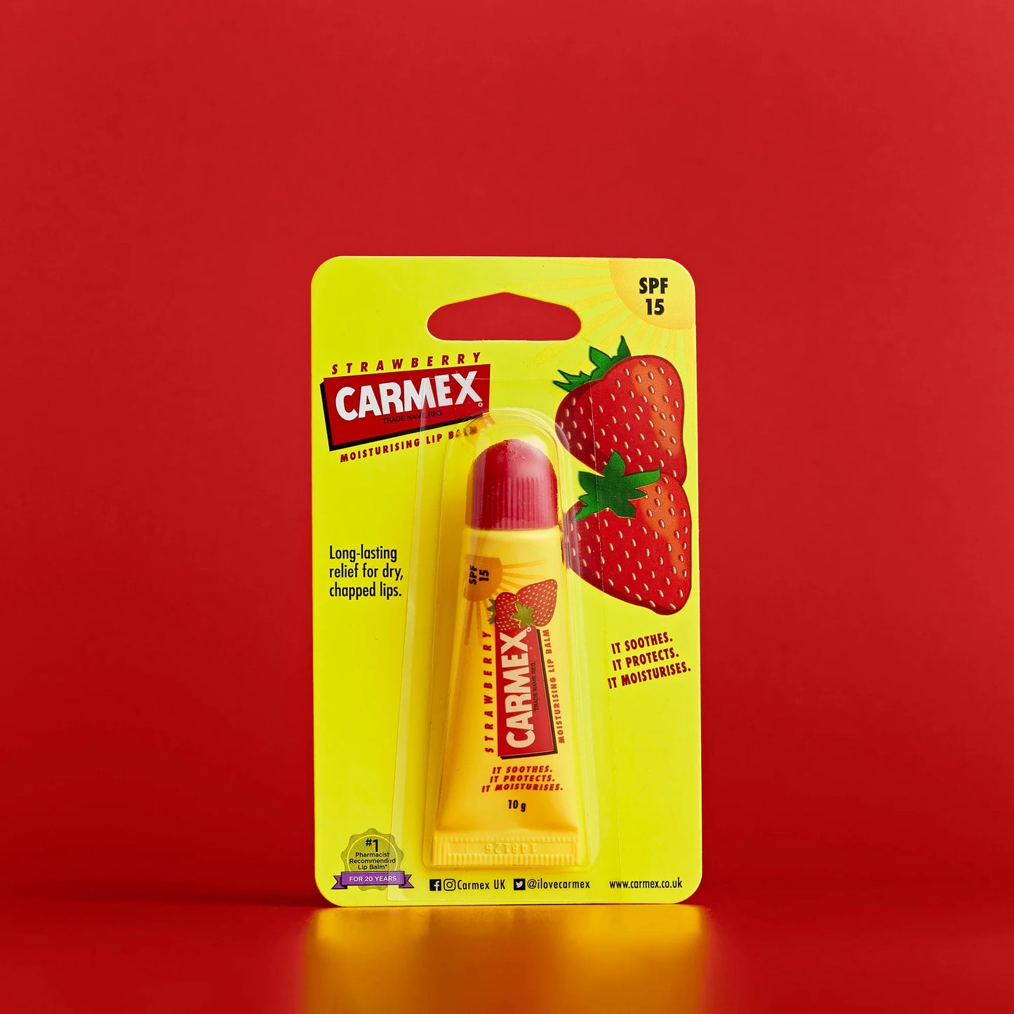 Strawberry   Carmex   Moisturising   Lip   Balm